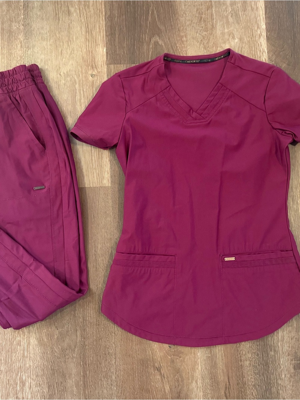 Cherokee berry Scrub Set - V-Neck Top & Drawstring Pants